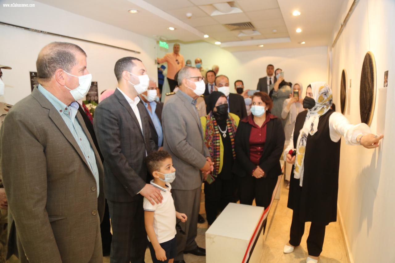 محافظ كفر الشيخ يكرم أبطال أكتوبر ويؤكد أن رجال القوات المسلحة المصرية هم فخر مصر والعالم