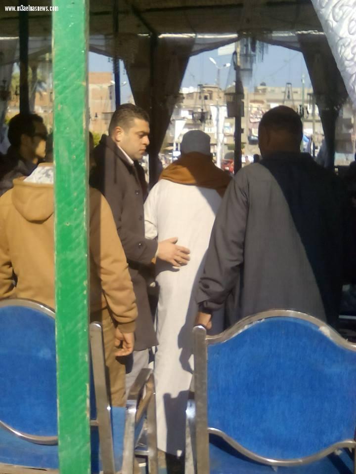 أسرة محمود برهام ببلطيم تتلقى عزاؤه بعد تصفية البلطجية.. 