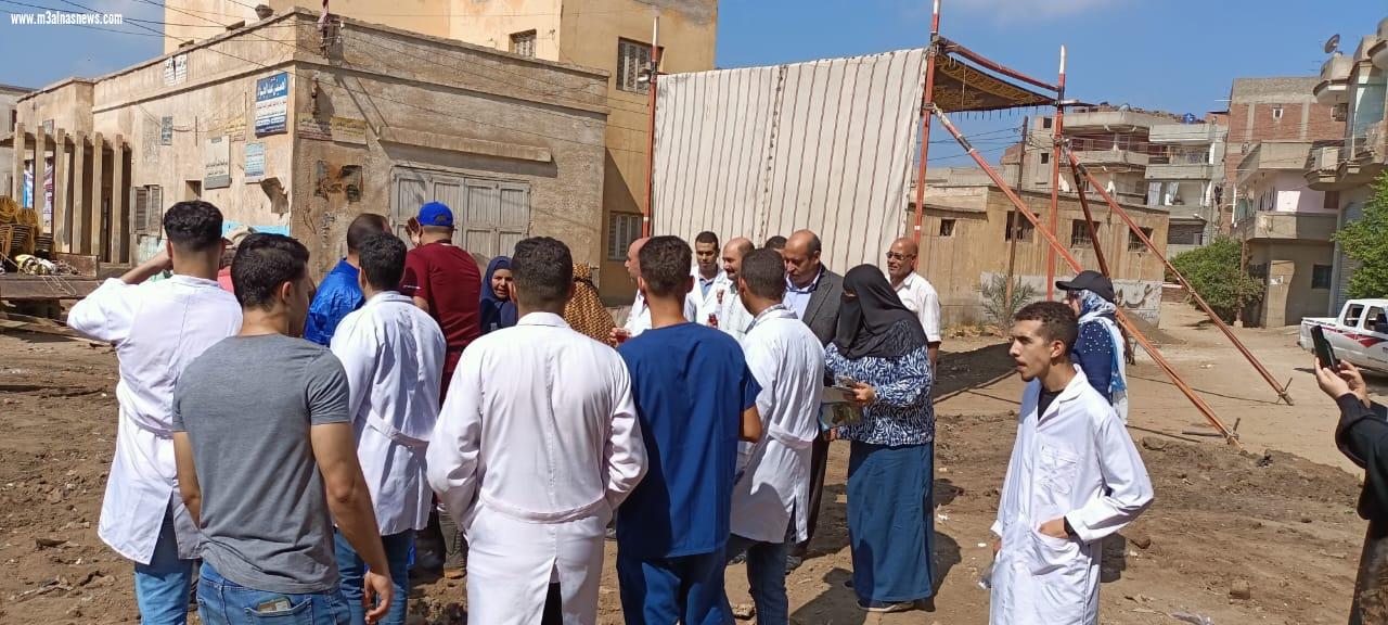 توقيع الكشف الطبى وتقديم العلاجات اللازمة لجميع الحيوانات والطيور بالمجان بقلين