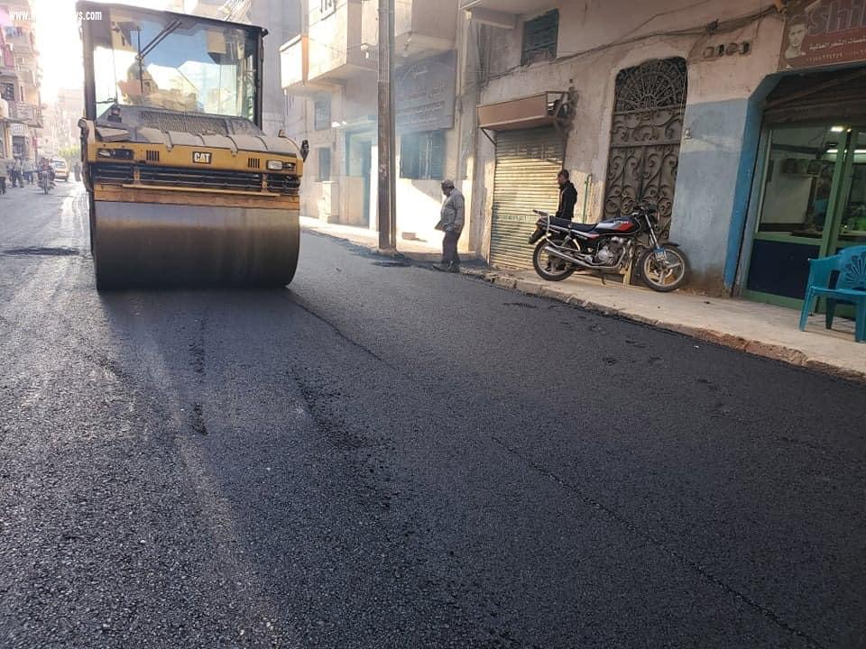 محافظ أسيوط يعلن استكمال أعمال رصف شوارع حى غرب والسكرتير العام يتفقد أعمال إعادة رصف بعض الشوارع