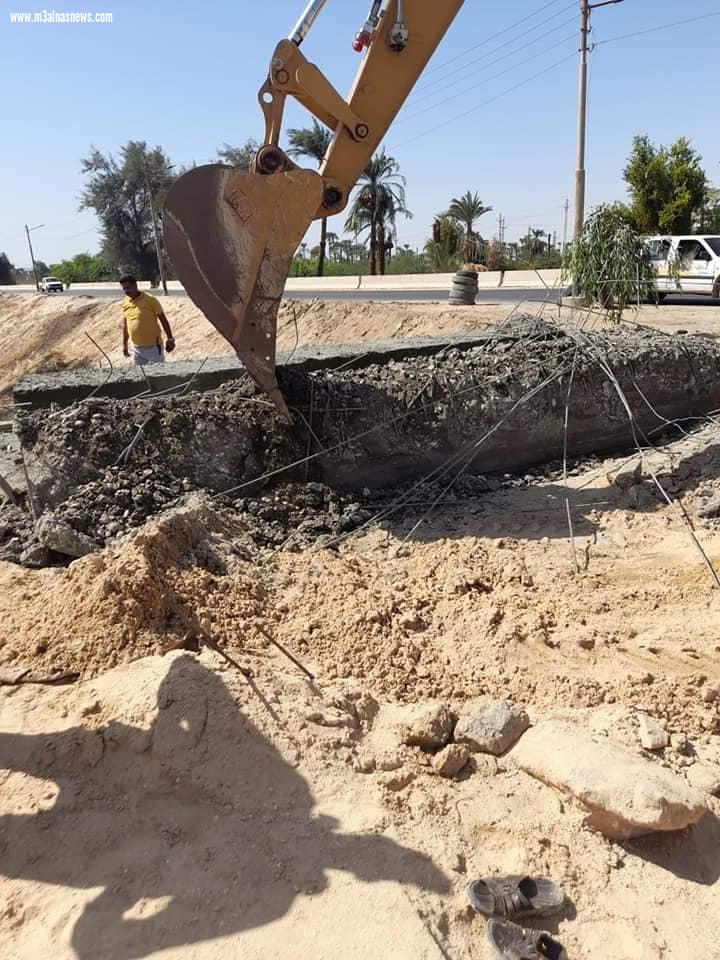 محافظ أسيوط يعلن استمرار حملات الموجة 18 لازالة التعديات و إزالة 41 حالة تعدي على أراضي زراعية وأملاك دولة بمركزي ديروط والفتح خلال يوم واحد