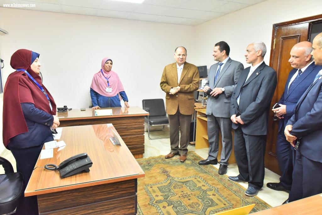 نائب وزير المالية ومحافظ أسيوط يفتتحان أعمال تطوير ورفع كفاءة مبنى المديرية المالية