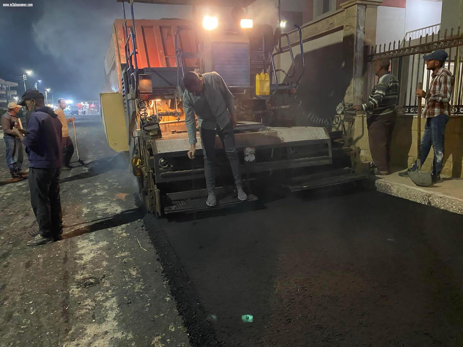 محافظ كفرالشيخ: يتابع أعمال الرصف  بمصيف بلطيم استعدادا لموسم الصيف
