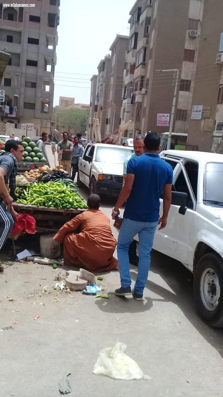 محافظ أسيوط: تكثيف حملات الاشغالات تزامناً مع الأعياد ورفع تعديات الباعة الجائلين من الشوارع