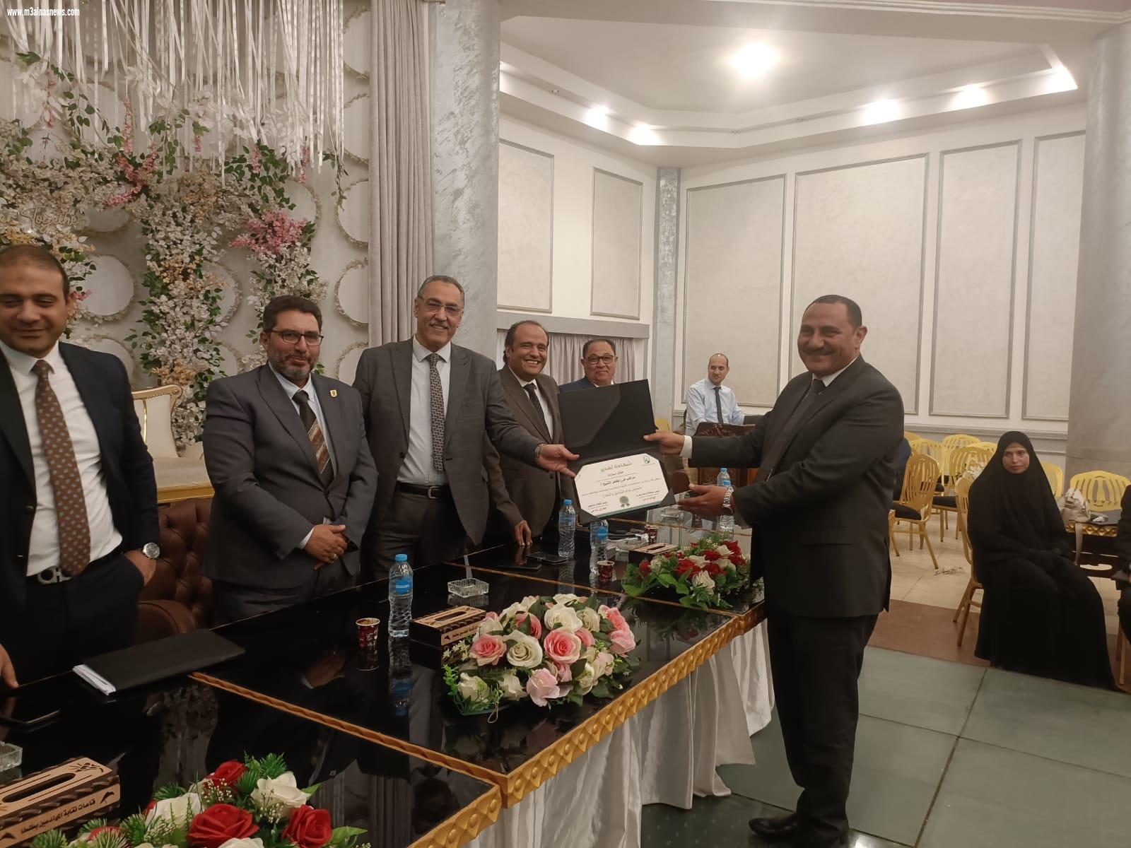 تكربم خالد مبارك بمصر لتأمينات الحياه