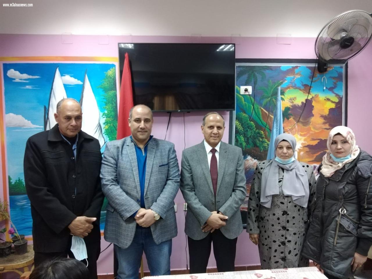  وكيل تعليم كفر الشيخ يكرم المتميزين ومتابعة تلقي الطلاب لقاح كورونا