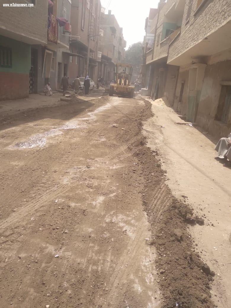 محافظ أسيوط: حملات مكبرة لإزالة الاشغالات ورفع المخلفات وتسوية الشوارع بمركز ديروط