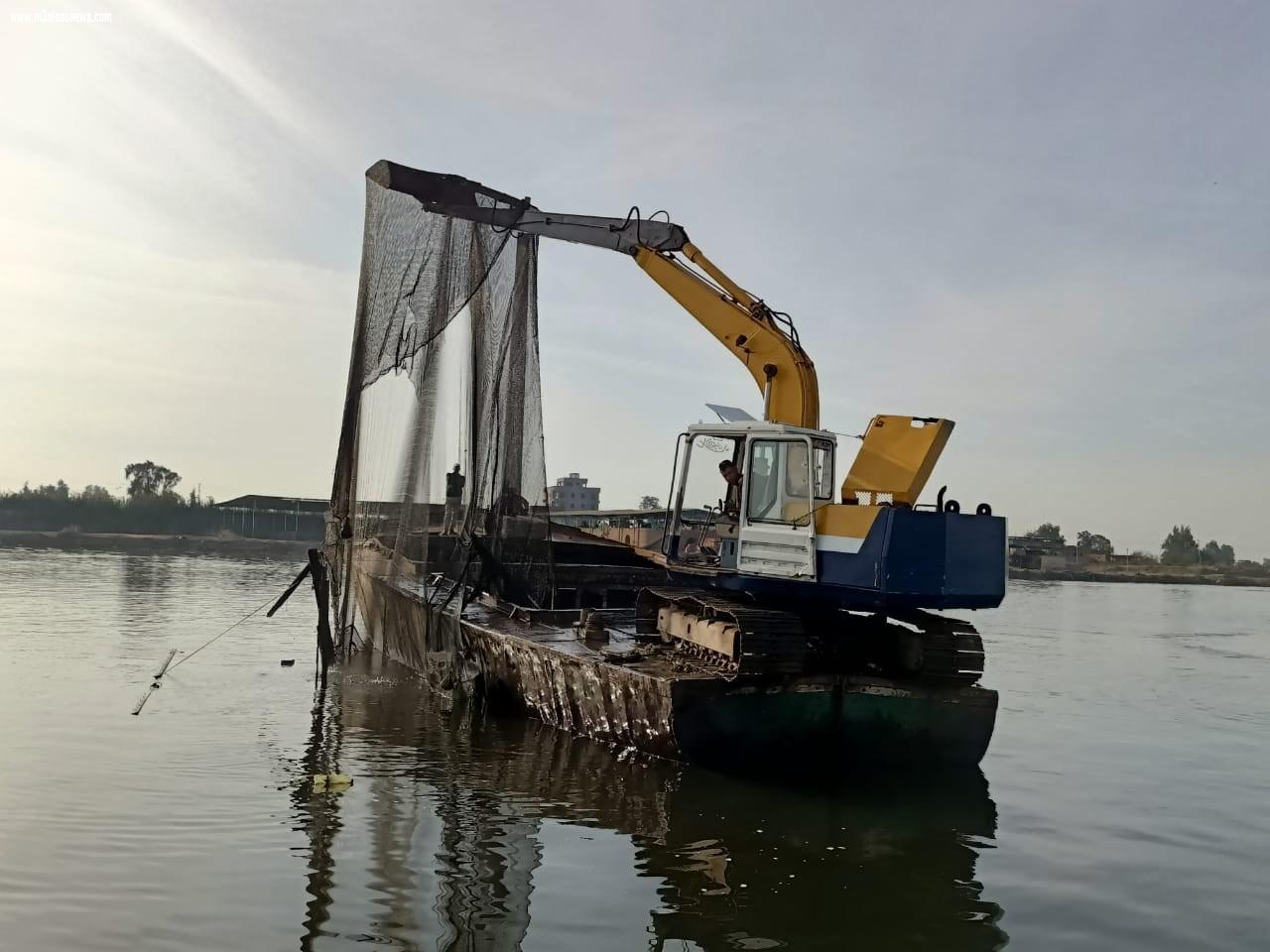 إزالة 34 قفصا سمكيا بنهر النيل بدسوق وفوه