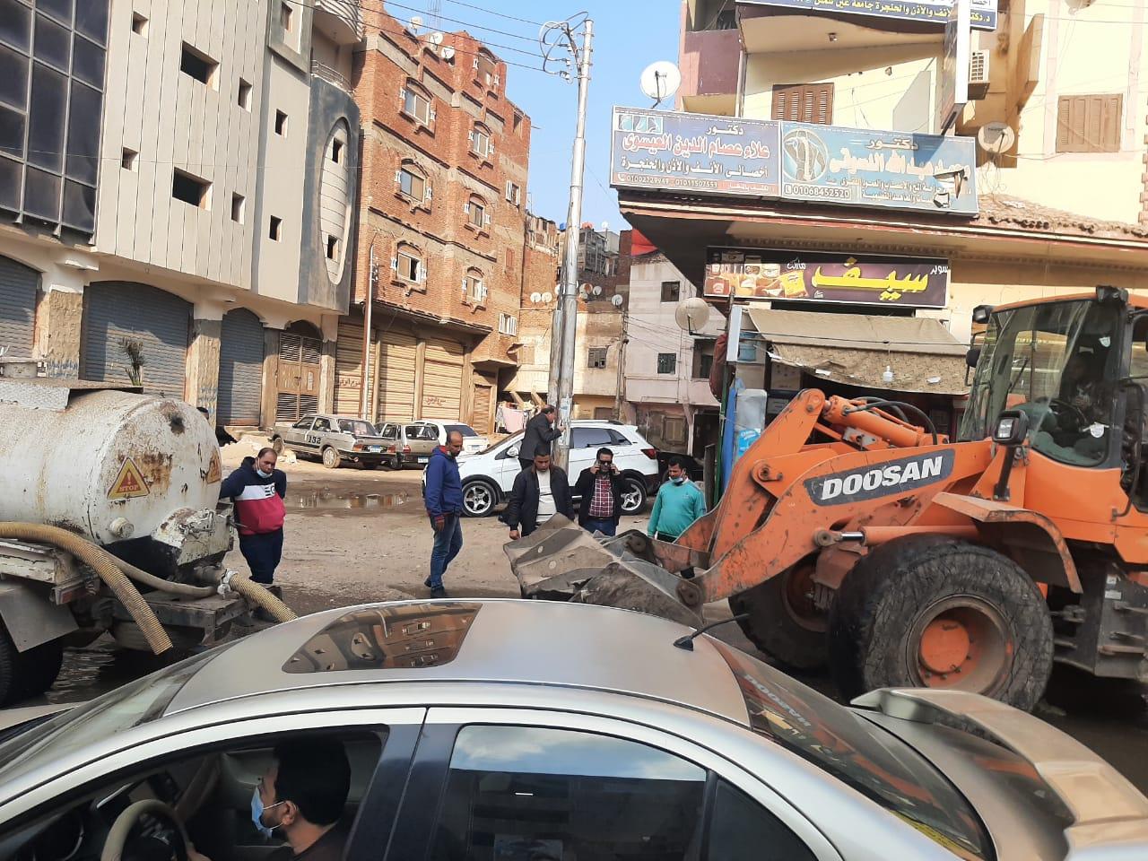 محافظ كفر الشيخ يوجه بإصلاح كسر في خط طرد 