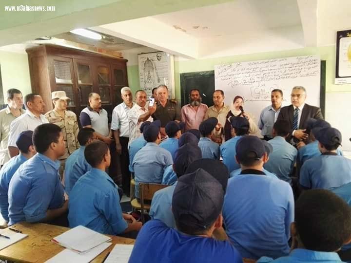 وكيل وزارة التربية والتعليم بكفر الشيخ في زيارة مفاجئة لمدرسة جمال عبد الناصر العسكرية بدسوق