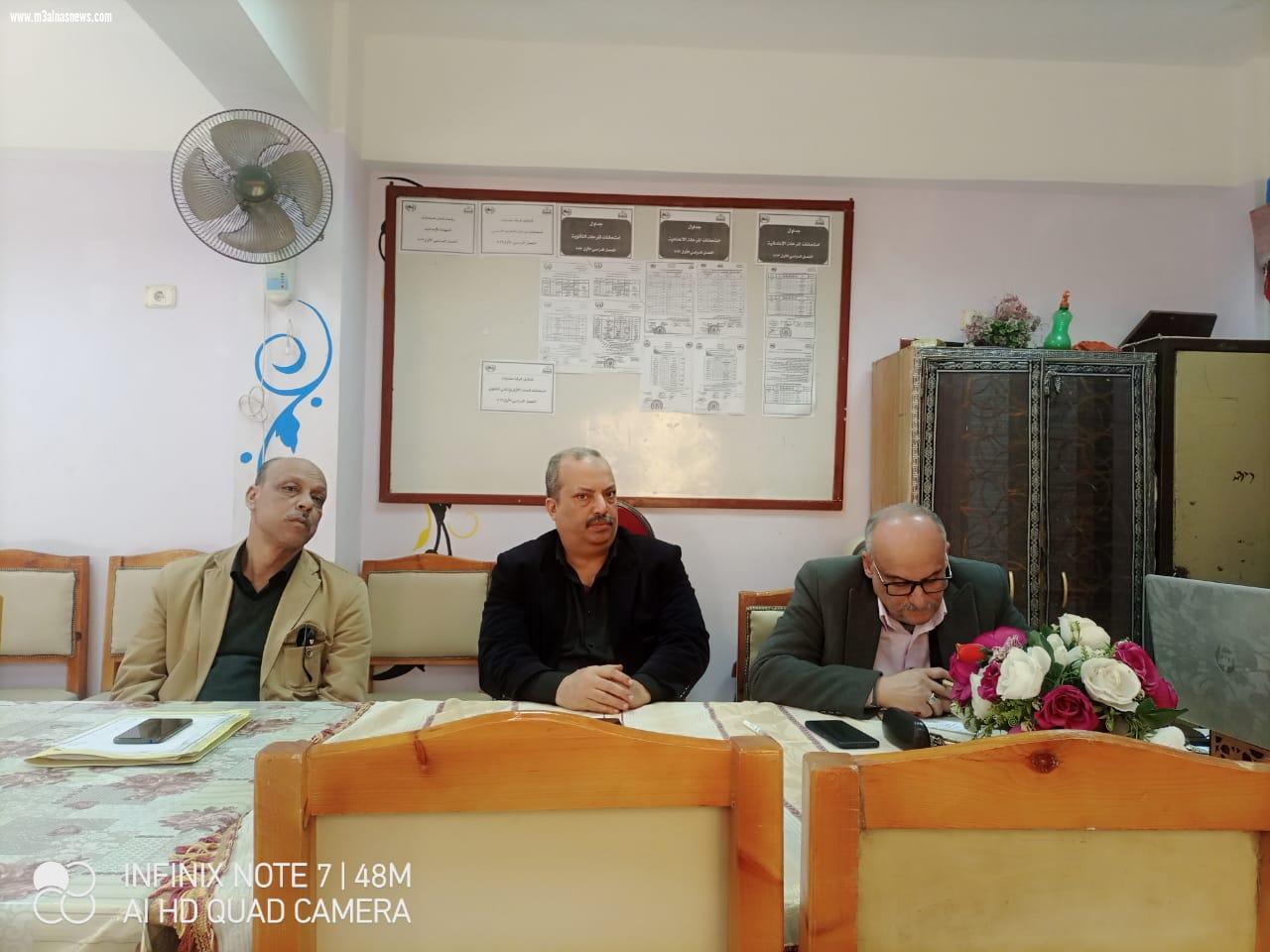 وكيل تعليم كفر الشيخ: توفير كافة سبل الراحة والهدوء للطلاب لأداء امتحانات الترم الأول