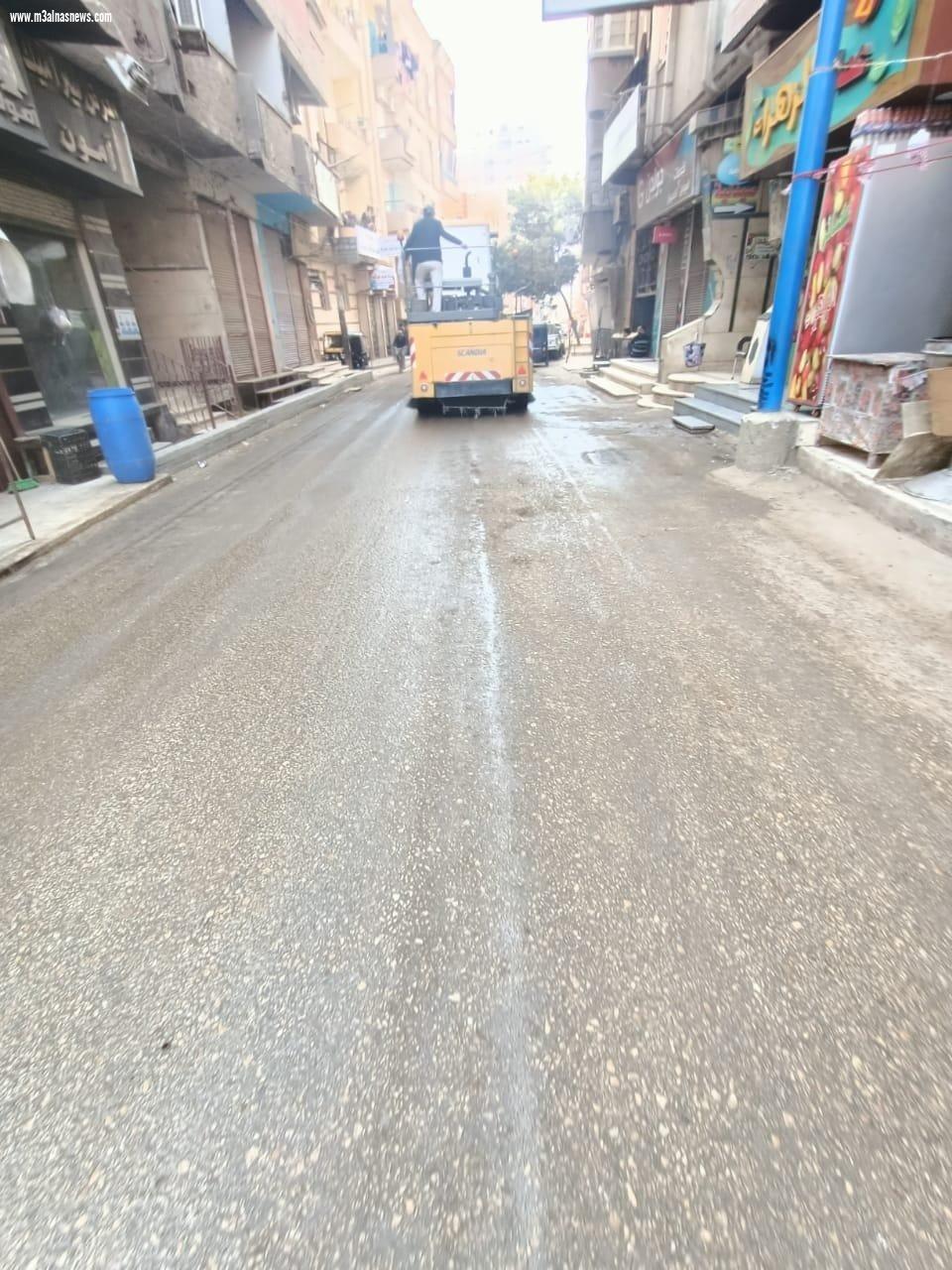 محافظ أسيوط: حملات مكبرة لإزالة الاشغالات ورفع المخلفات وتسوية الشوارع بمركز ديروط