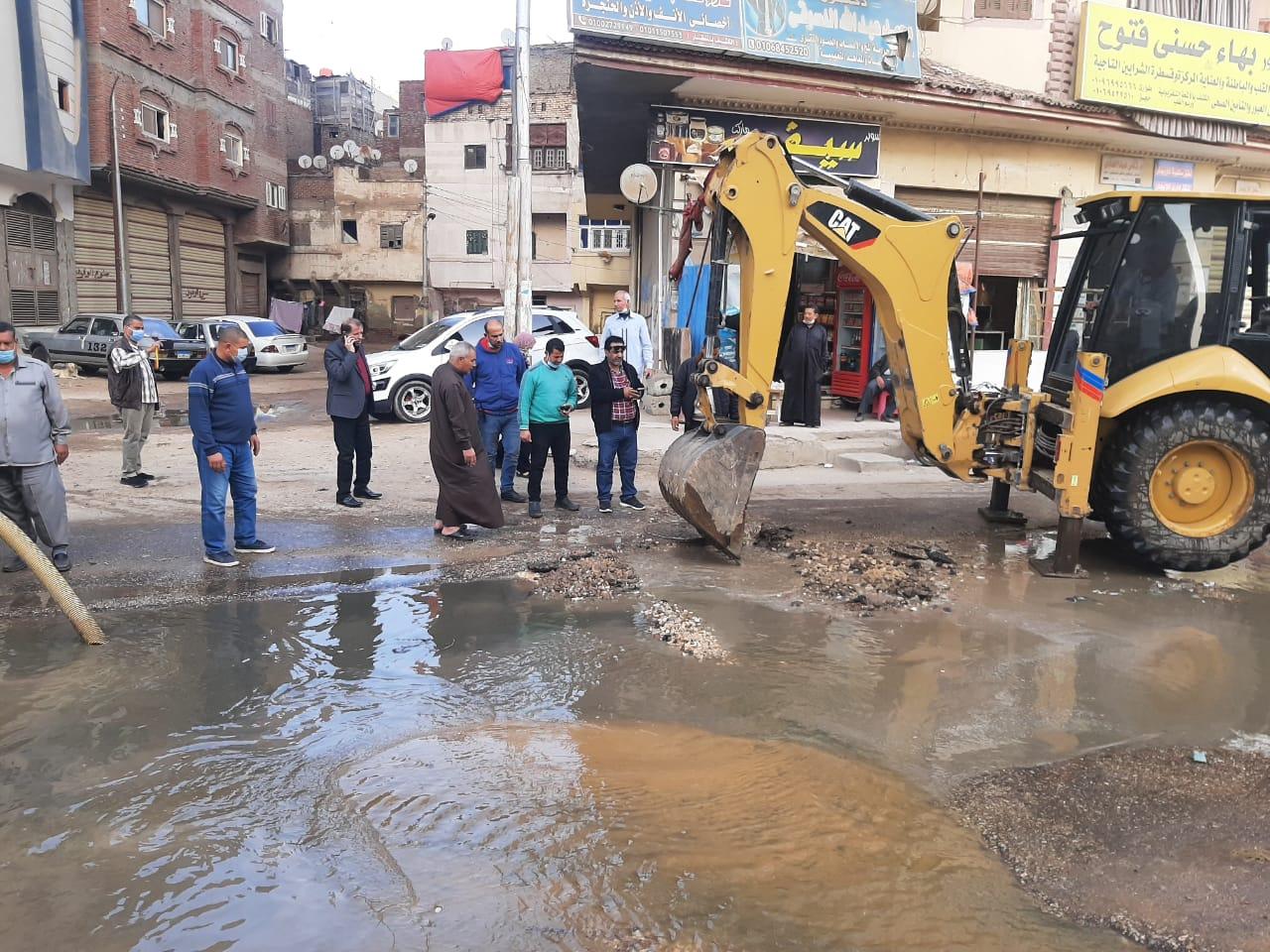 محافظ كفر الشيخ يوجه بإصلاح كسر في خط طرد 