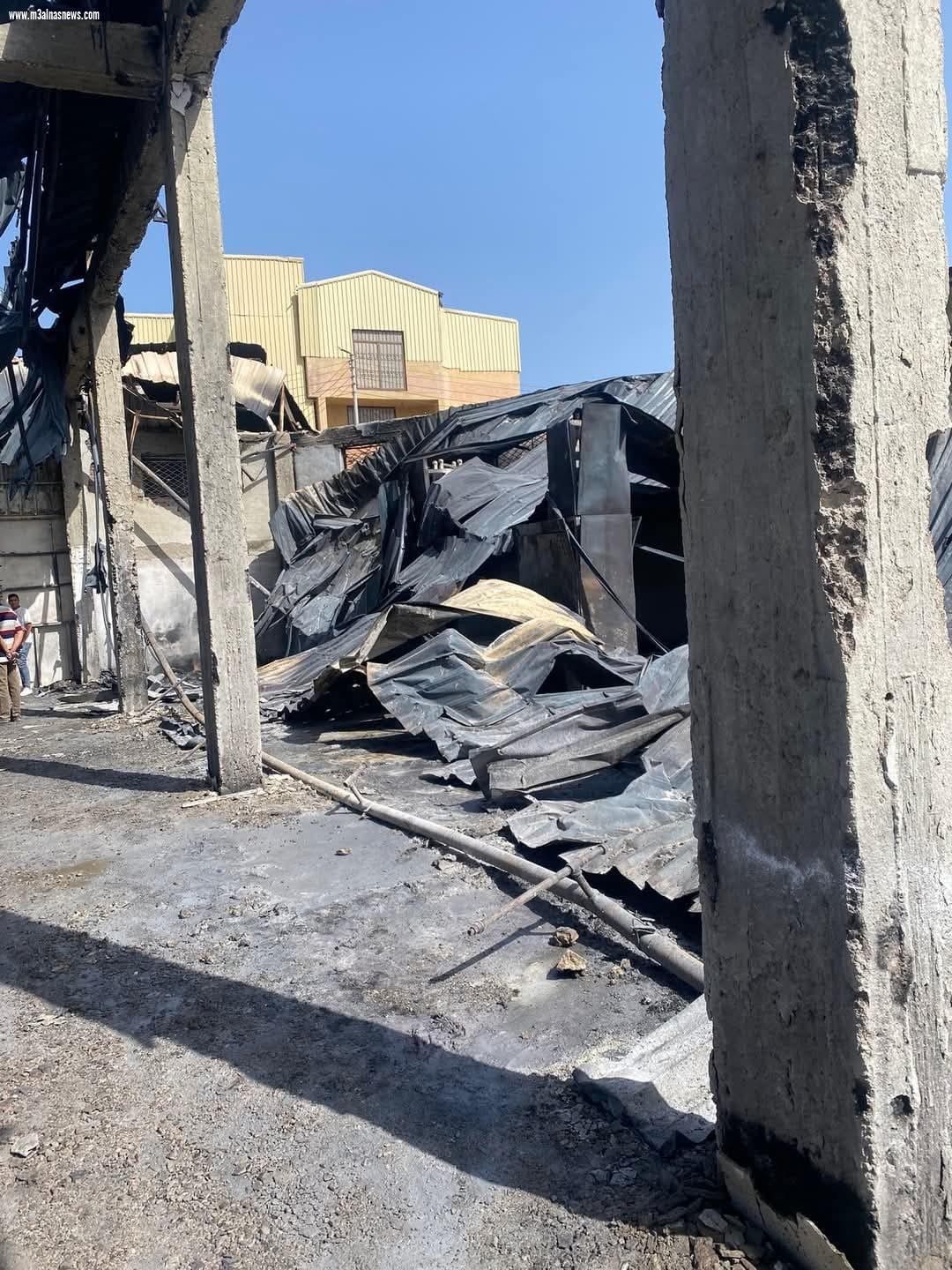 حسائر بالملايين... حريق ضخم في مصنع إسفنج ببلطيم بمحافظة كفرالشيخ