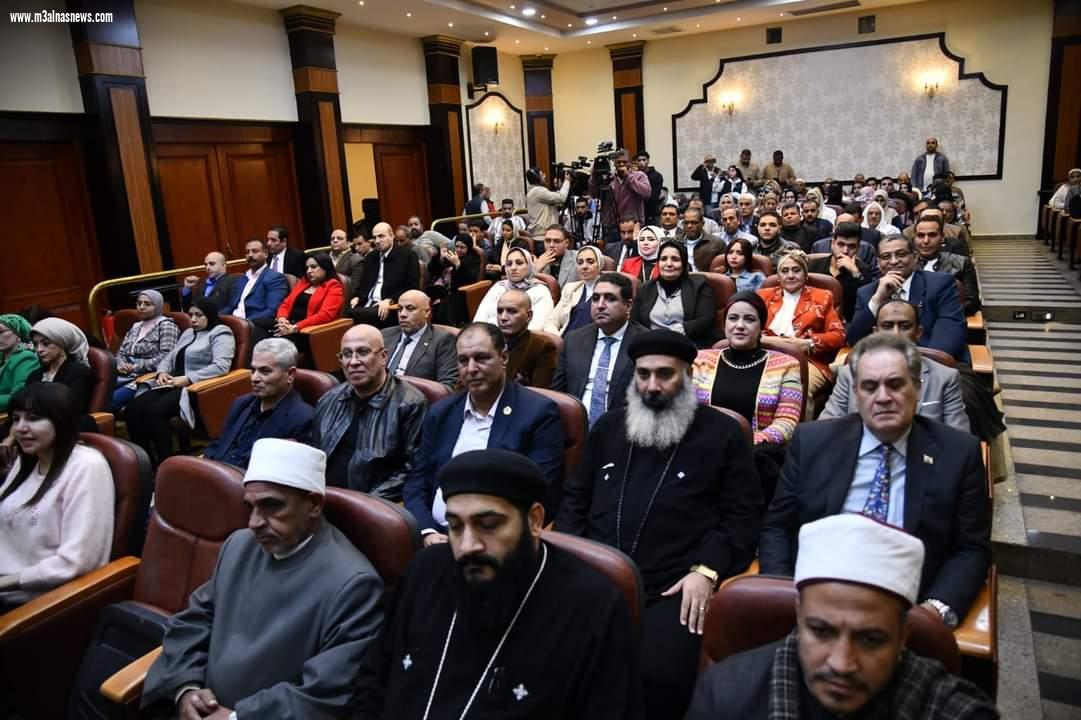 الدكتورة سماء سليمان: الرئيس السيسى استطاع بحكمة شديدة أن يحافظ على الأمن والإستقرار فى مصر