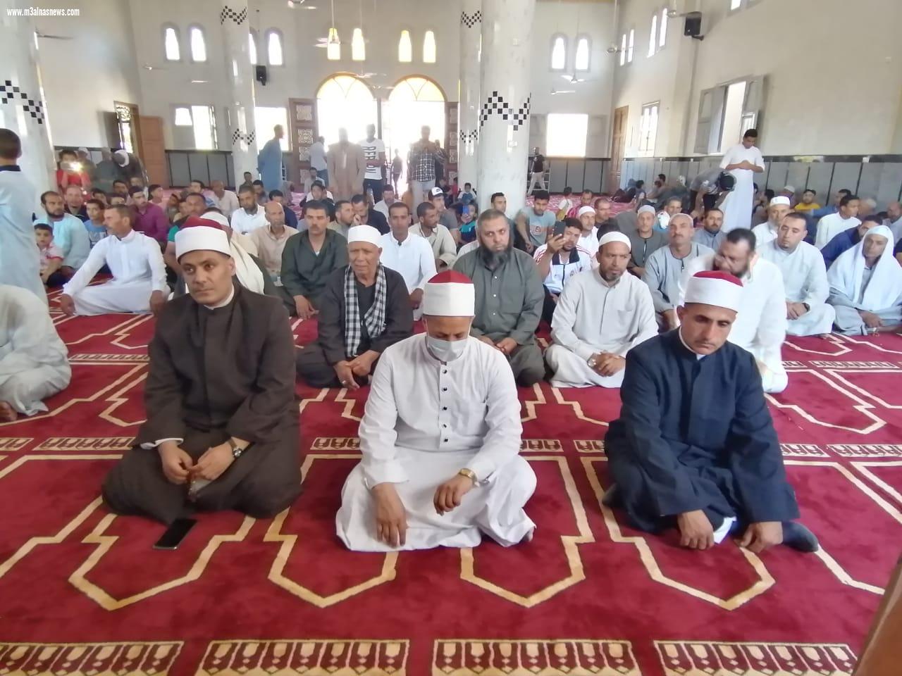 النائب يونس عبدالرازق ... يشارك فى  افتتاح مسجدين ببلطيم وسيدي سالم بكفر الشيخ بالجهود الذاتية