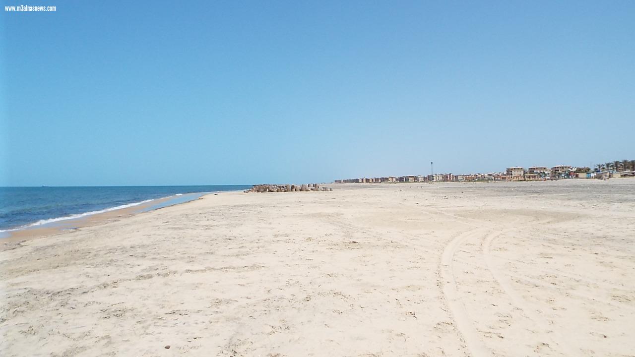 مع أول أيام عيد الفطر المبارك.. خلو مصيف بلطيم من المصطافين