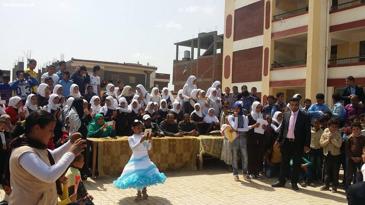 مدرسة الحلمية بكفر الشيخ تحتفل بعيد الأم وإحياء ذكري شهداء الثورة والجيش والشرطة..
