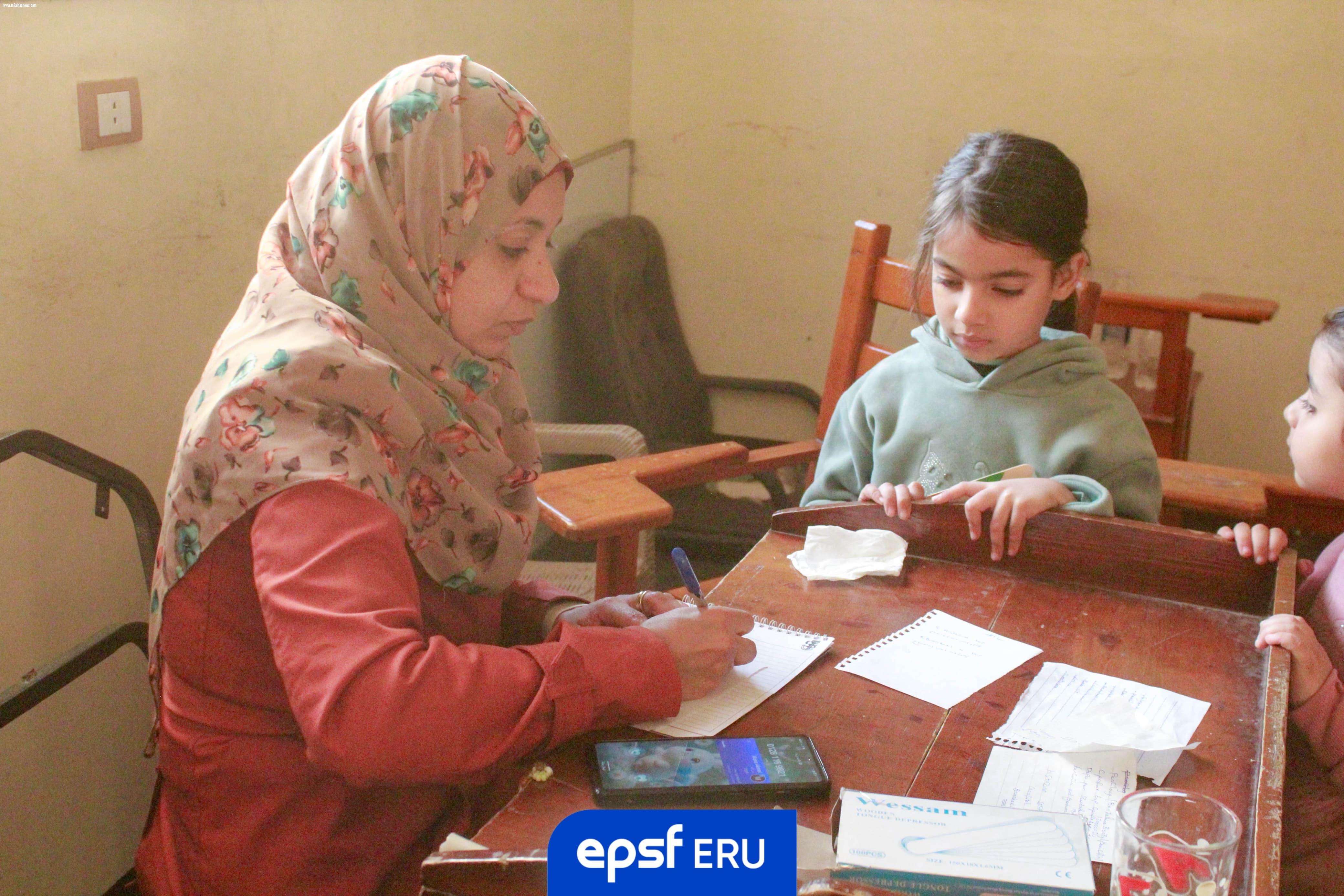 الاتحاد المصرى لطلاب الصيدلة ينظم قافلة طبية بإحدى قرى الشرقية
