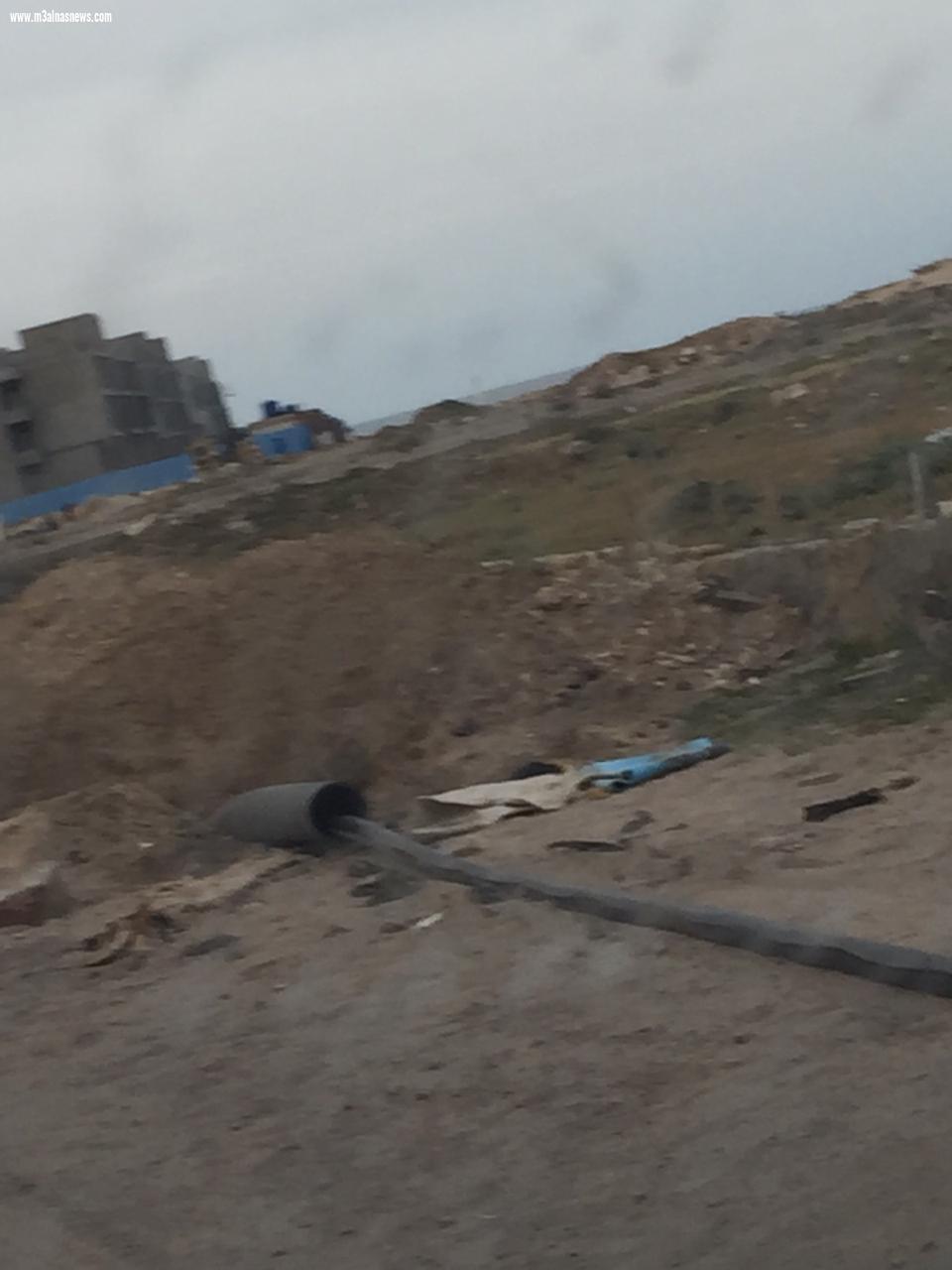 بالصور.. قرى بلطيم السياحية تستغل فترة حظر التجوال وتوصل التيار الكهربائى دون تصريح.. والكهرباء.. الوضع تحت السيطرة