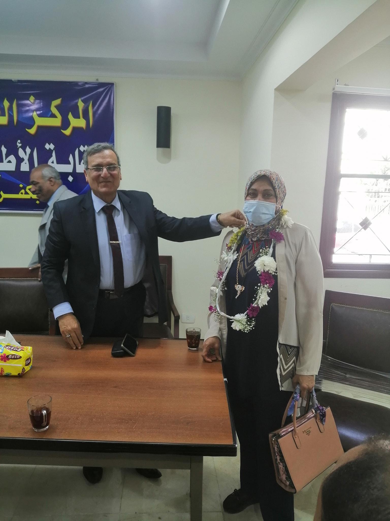 الأطباء البيطريين بكفرالشيخ تكرم الأم والطبيب المثالى