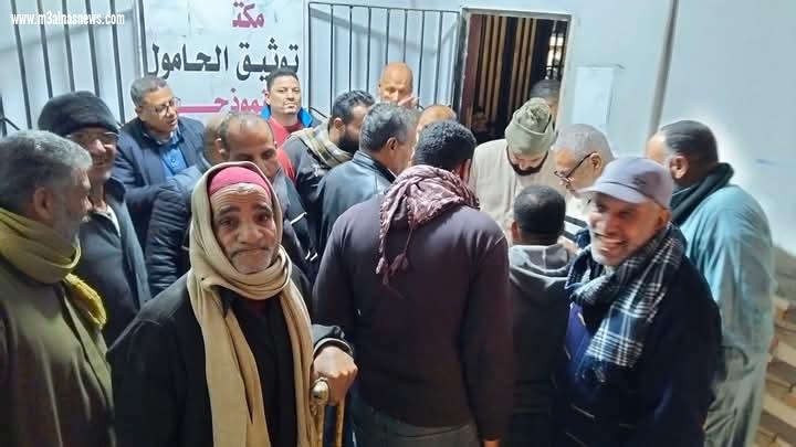 فى جو من الحب والدعم للواء مسعد أبوسكين ... الآلاف يوقعون على توكيلات لتأسيس الجبهة الوطنية