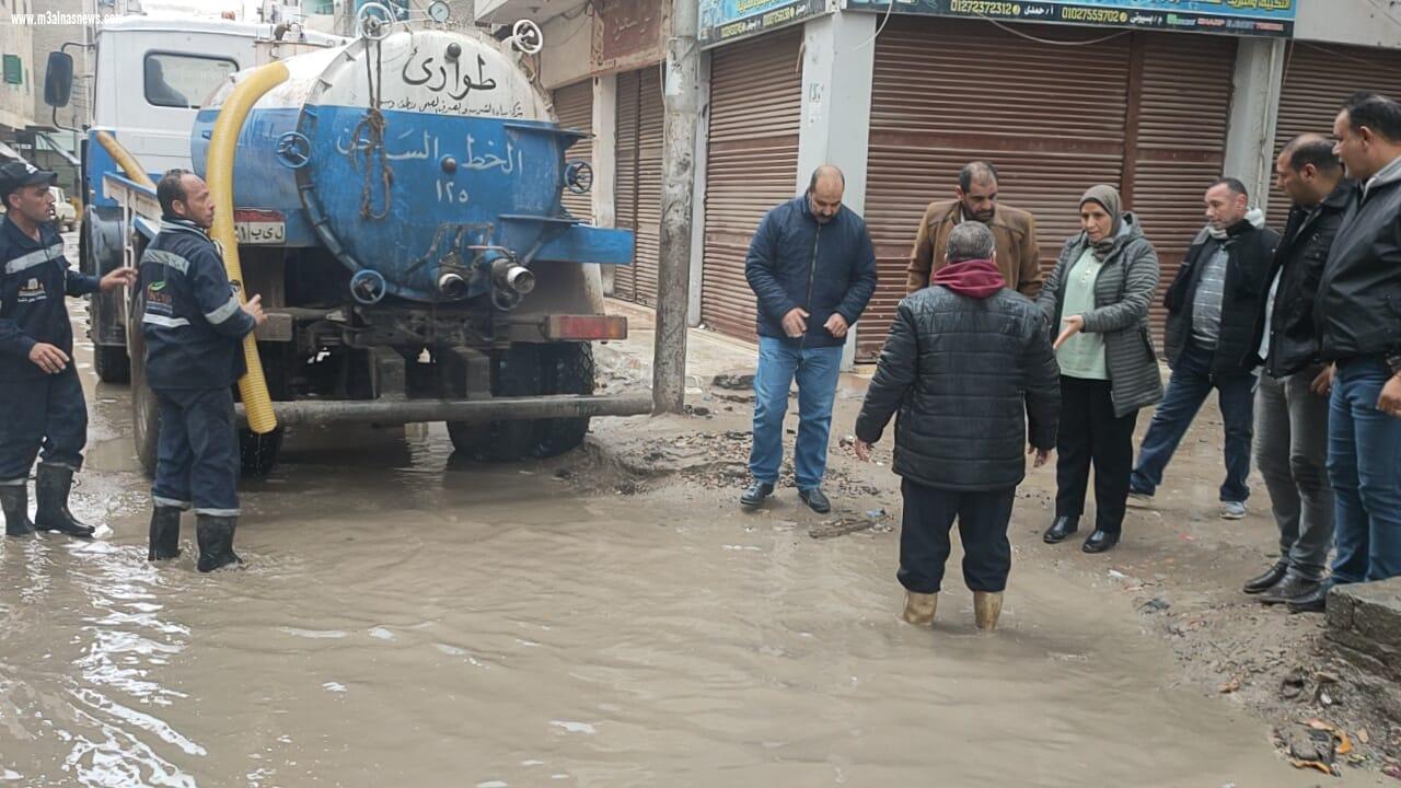 استمرار رفع مياه الأمطار بشوارع مدن وقرى كفر الشيخ