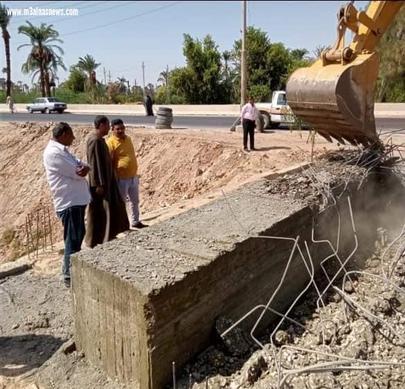 محافظ أسيوط يعلن استمرار حملات الموجة 18 لازالة التعديات و إزالة 41 حالة تعدي على أراضي زراعية وأملاك دولة بمركزي ديروط والفتح خلال يوم واحد