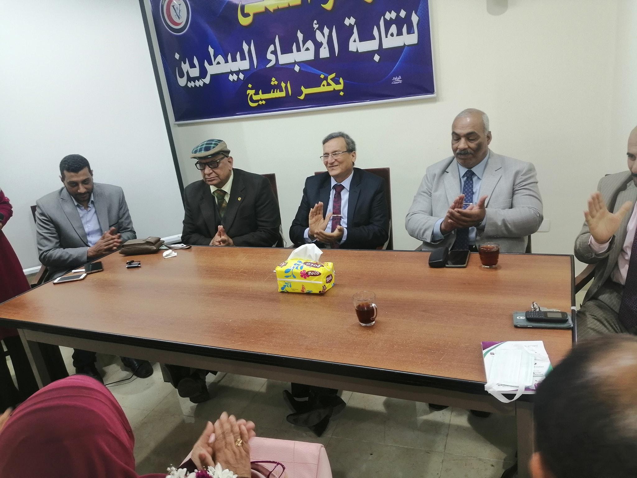 الأطباء البيطريين بكفرالشيخ تكرم الأم والطبيب المثالى
