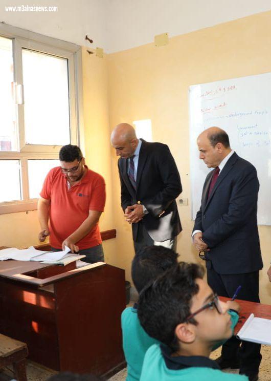 وزير التربية والتعليم يتفقد عدد من المدارس بكفر الشيخ