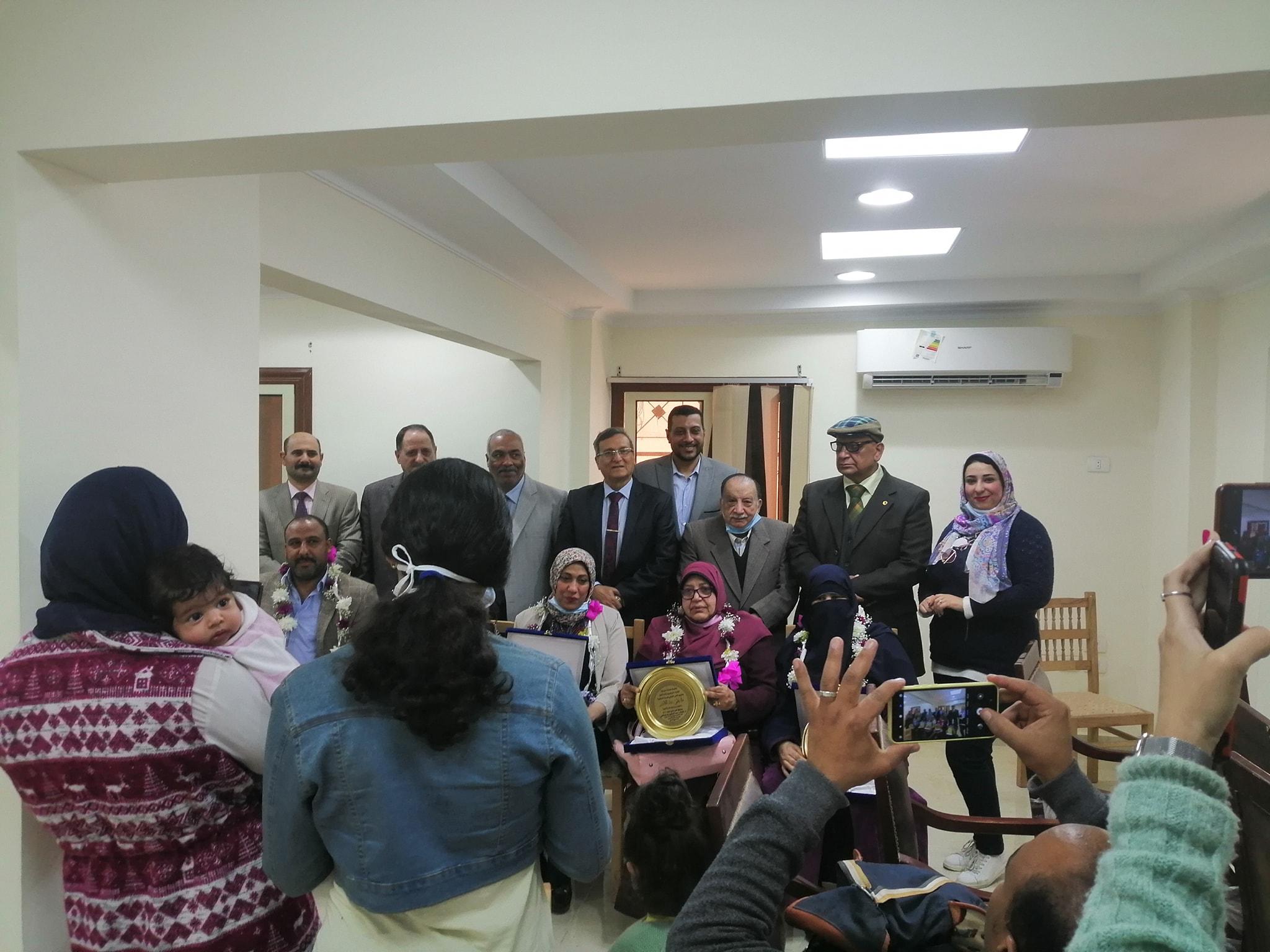 الأطباء البيطريين بكفرالشيخ تكرم الأم والطبيب المثالى