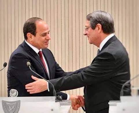 السيد الرئيس يتشاور هاتفياً مع الرئيس القبرصى