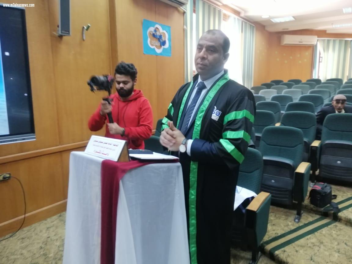 دكتوراة اسامه في تصنيع وتوصيف اشباه موصلات ثنائية الأبعاد المعتمدة علي المجموعة  5A تطبيقات النانوفوتونيات