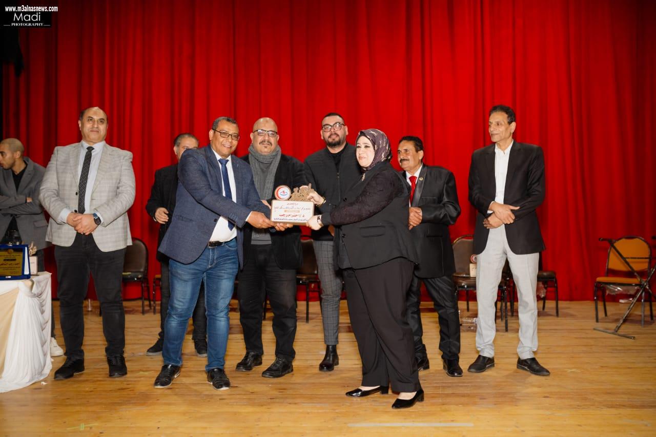بالصور تكريم 97 طبيبا وأم مثاليه فى الحفل السنوى لمركز الكبد بكفر الشيخ