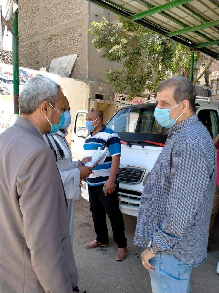 استمرار حملات التطهير والتعقيم للمنشآت الخدمية والحيوية والسكرتير العام يترأس حملة بمركز البداري