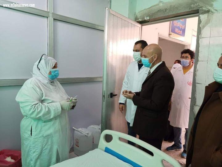 وكيل وزارة الصحة بالشرقية يتفقد سير العمل بمستشفي الصالحية وأعمال التطوير بها