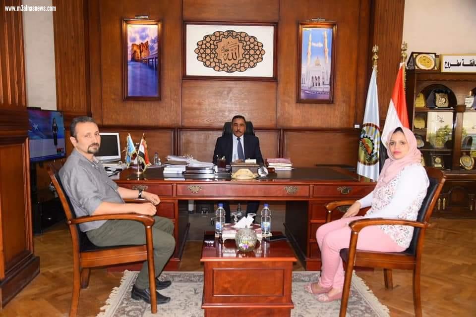 محافظ مرسي مطروح يستقبل وكيل وزارة الصحة و وكيلة المديرية