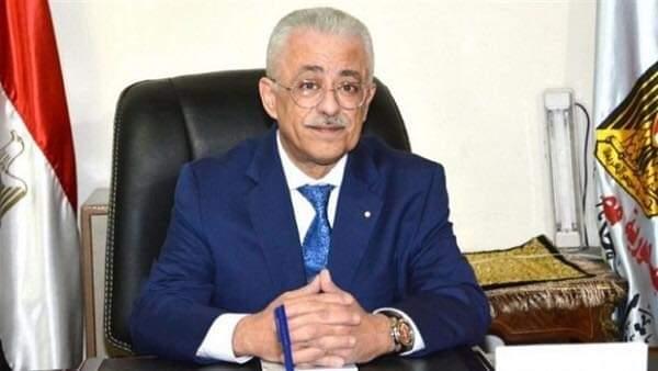 وزيرة الصحة تطمئن الأهالي على سلامة الطلاب باللجان.. وتناشد أولياء الأمور بعدم التزاحم خارج اللجان