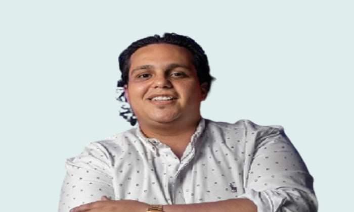 عميل بشركة وى للإتصالات يشكر العامل الفنى صلاح منصور