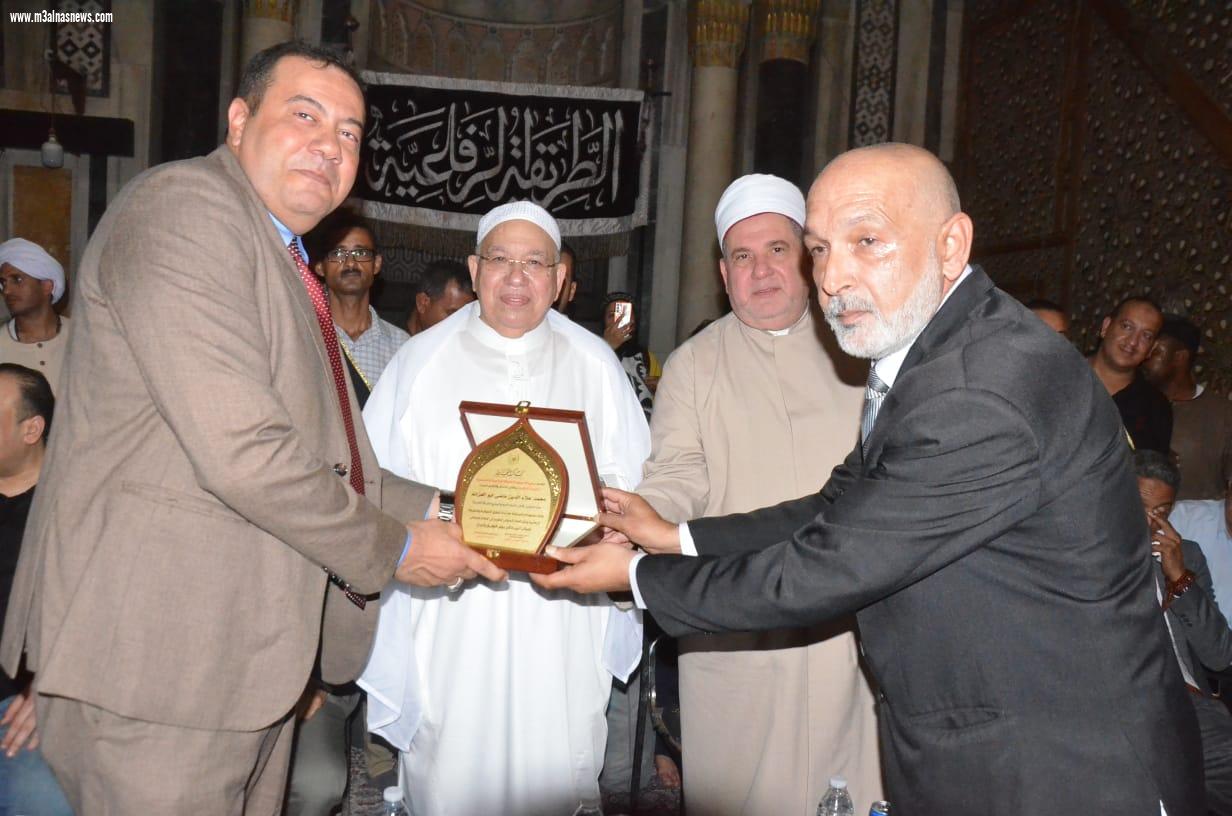 تكريم الشريف والقصبى وجمعة فى الحضرة الجامعة بمسجد الرفاعى