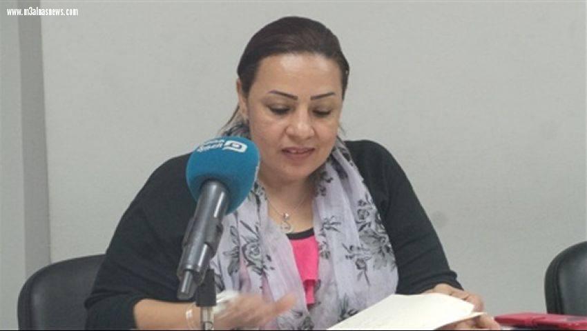 السعيد عبد العاطي مبارك  يكتب عن الفنانة والشاعرة 