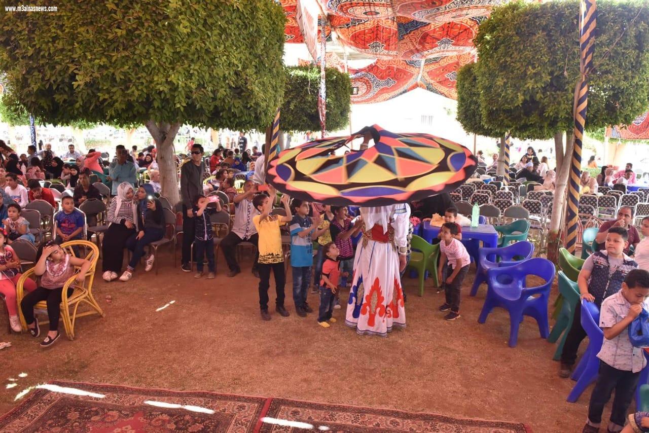 محافظ أسيوط : توافد المواطنين على الحدائق والمتنزهات والعبارات النيلية فى ثانى ايام عيد الفطر وحملات نظافة مكثفة بالمراكز والاحياء