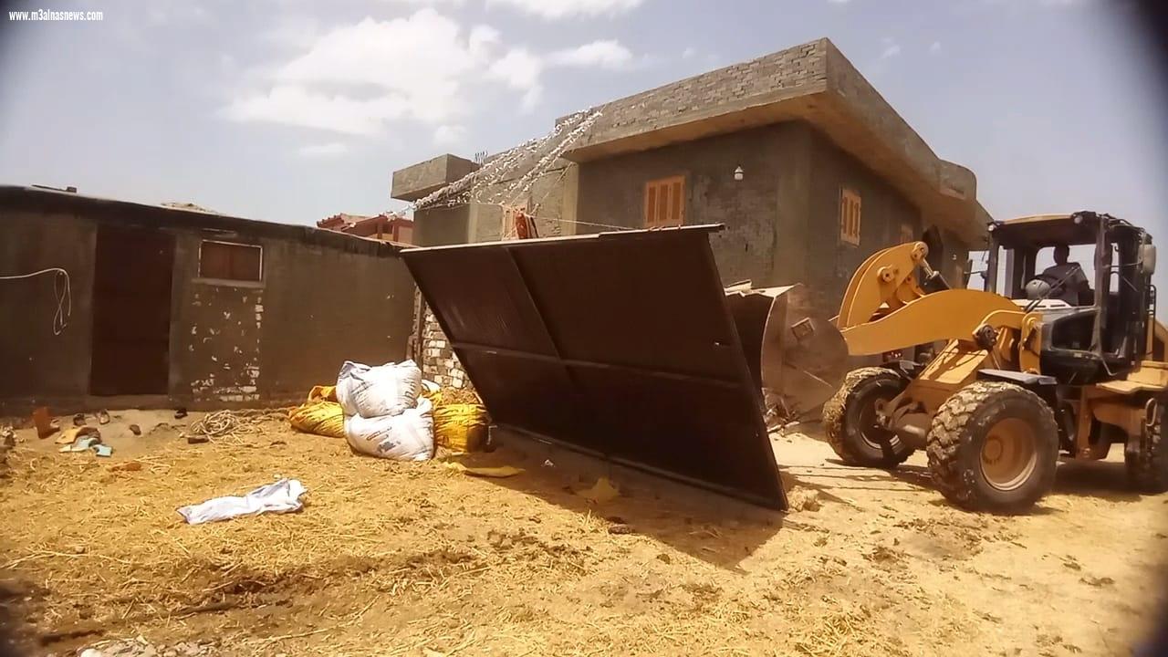 محافظ كفرالشيخ يتابع الموجة الـ 22 لإزالة التعديات على أملاك الدولة والأراضي الزراعية ومخالفات البناء بمراكز المحافظة