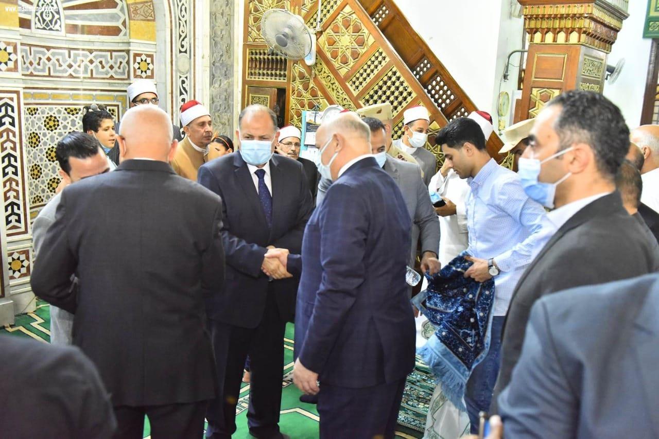محافظ أسيوط يستقبل المهنئين بعيد الفطر المبارك بمقر ديوان عام المحافظة