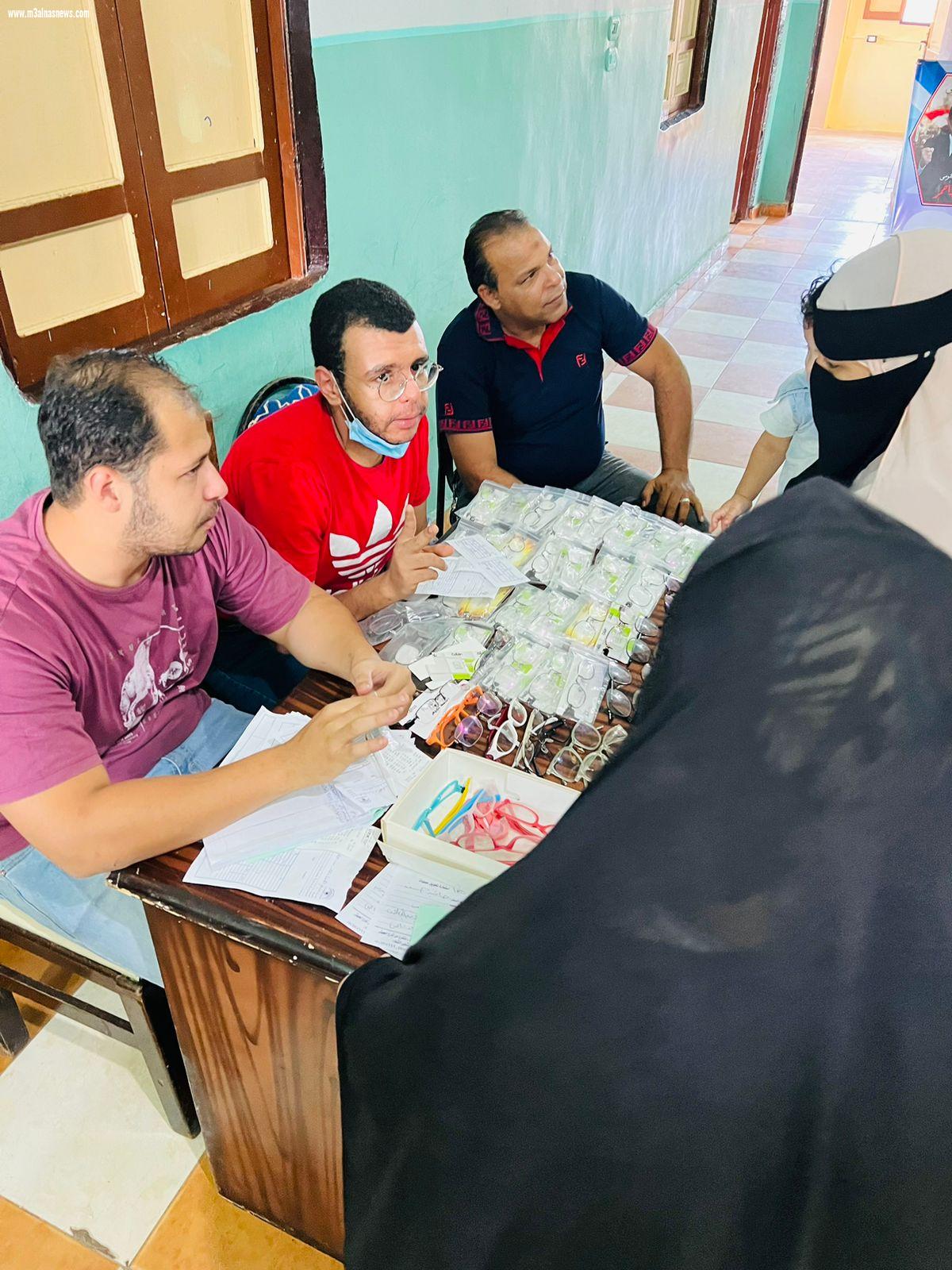 مستقبل وطن بكفرالشيخ ينظم قافلة طبية لمرضى العيون فى قرية الشهابية بالبرلس