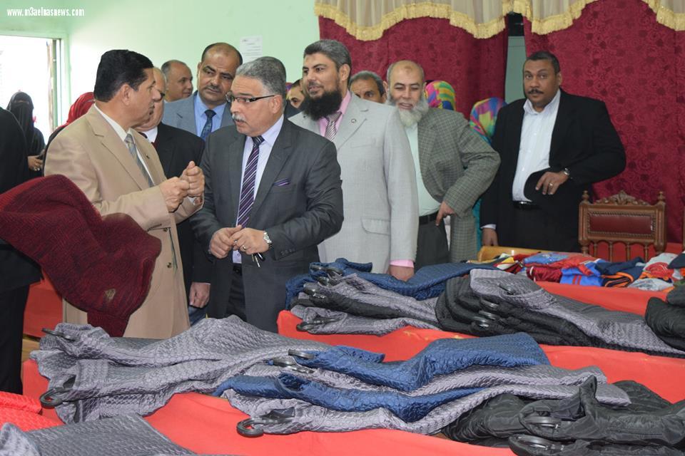 صلاح عثمان يفتتح معرض 