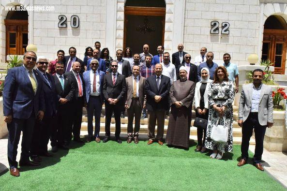 تزامنًا مع العيد القومي محافظ أسيوط يفتتح وحدة أبحاث العيون بمستشفى الرمد وأعمال التطوير بتكلفة 15 مليون جنيه وويؤكد دعمه للنهوض بالقطاع الصحي