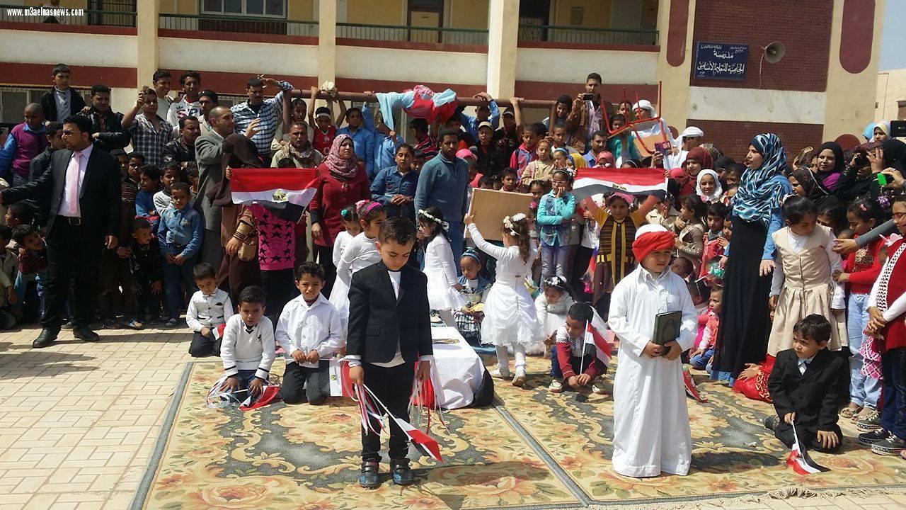 مدرسة الحلمية بكفر الشيخ تحتفل بعيد الأم وإحياء ذكري شهداء الثورة والجيش والشرطة..