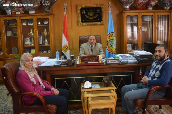 نائب رئيس جامعة الأزهر للوجه القبلي يستقبل فريق التدريب والدعم الفني للتصحيح الإكتروني التابع لمكتب نائب رئيس جامعة الأزهر لشئون التعليم والطلاب بالقاهرة 