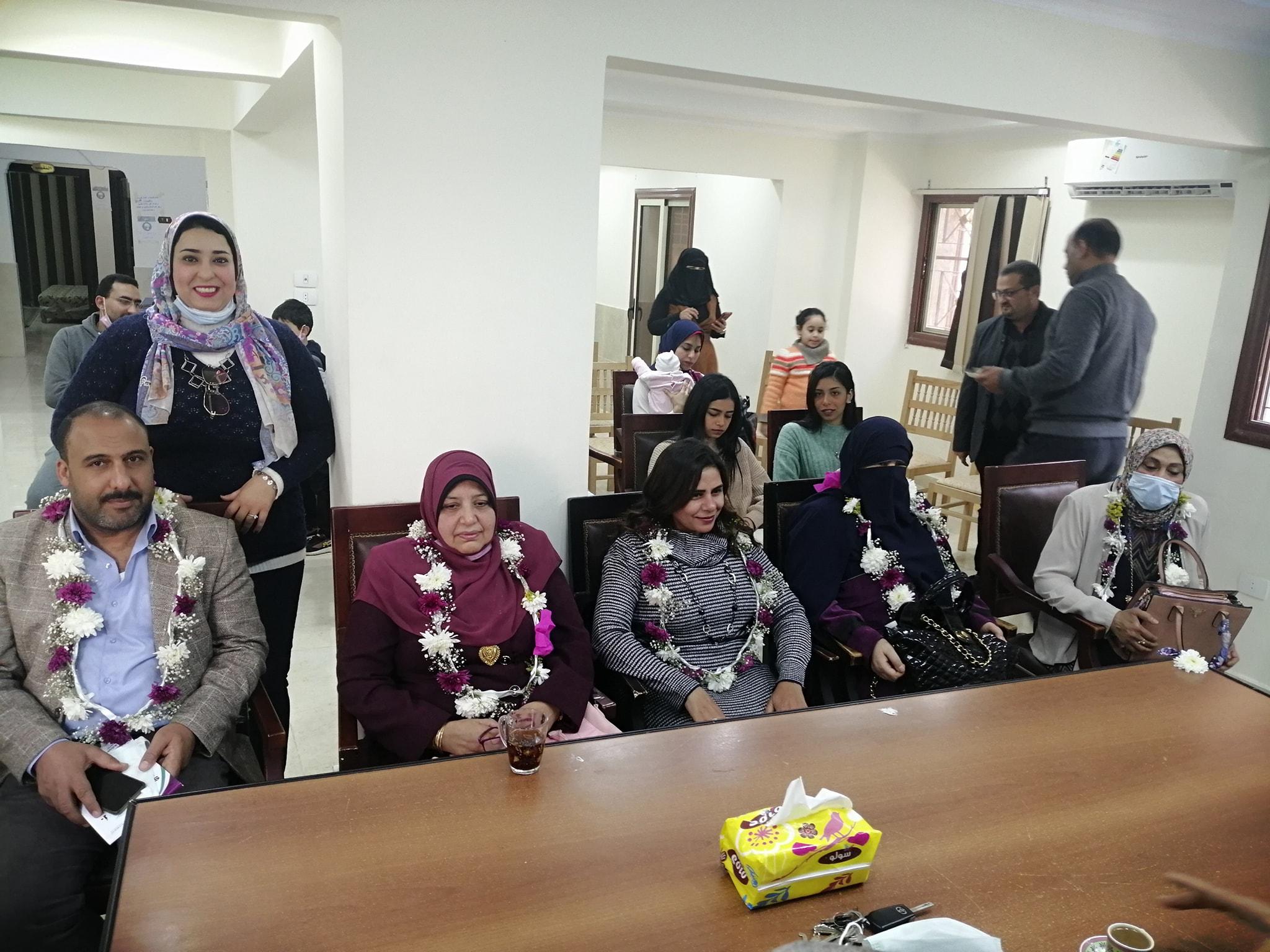 الأطباء البيطريين بكفرالشيخ تكرم الأم والطبيب المثالى